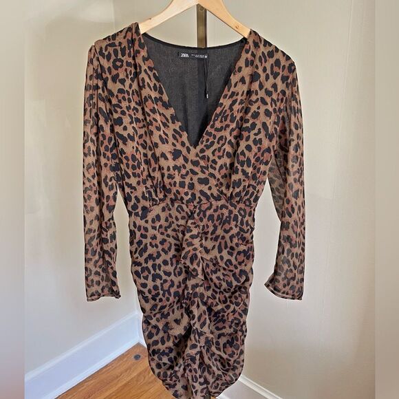 Zara Leopard Print Long Sleeve Ruched Wrap Mini Dress Size M Bodycon - Picture 2 of 7
